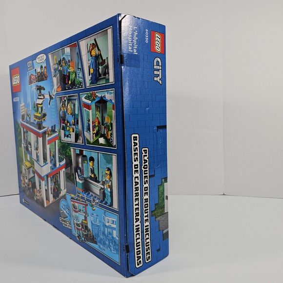 LEGO City Hospital 60330 – Retired Set, 816 Pieces, New Sealed - Picture 4 of 7